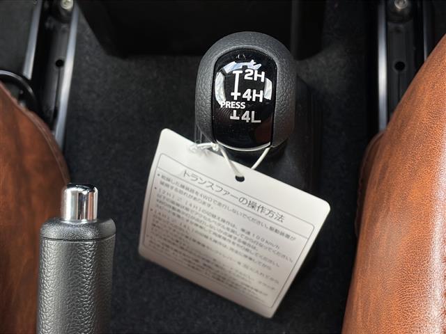 ジムニー ＸＣ　社外ディスプレイオーディオ　ａｐｐｌｅｃａｒｐｌａｙ　ａｎｄｒｏｉｄａｕｔｏ　スズキセーフティ　デュアルセンサーブレーキサポート　誤発進抑制機能　車線逸脱警報　ふらつき警報　先行車発進お知らせ機能（18枚目）