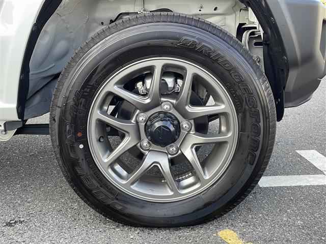 ジムニー ＸＣ　社外ディスプレイオーディオ　ａｐｐｌｅｃａｒｐｌａｙ　ａｎｄｒｏｉｄａｕｔｏ　スズキセーフティ　デュアルセンサーブレーキサポート　誤発進抑制機能　車線逸脱警報　ふらつき警報　先行車発進お知らせ機能（40枚目）