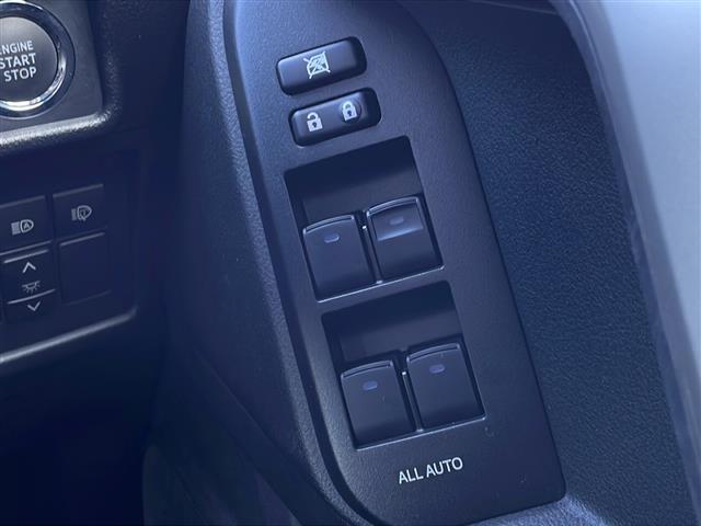 ランドクルーザープラド ＴＸ　Ｌパッケージ　マットブラックエディション　純正ディスプレイオーディオ　Ｍｉｒａｃａｓｔ　アラウンドビューモニター　ＥＴＣ　ドラレコ　ナビキッド　Ｔｏｙｏｔａ　Ｓａｆｅｔｙ　Ｓｅｎｓｅ　プリクラッシュセーフティ　レーンディパーチャーアラート（15枚目）