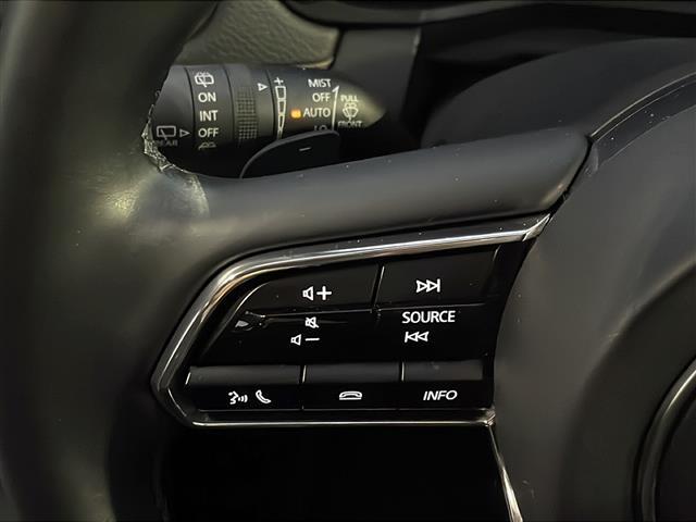 CX-60 XD Lパッケージ ワンオーナー 純正SDナビ フルセグテレビ Bluetooth アラウンドビューモニター ブラインドスポットモニター ETC ドライブレコーダー 純正フロアマット 20インチ純正アルミホイール 記録簿(10枚目)