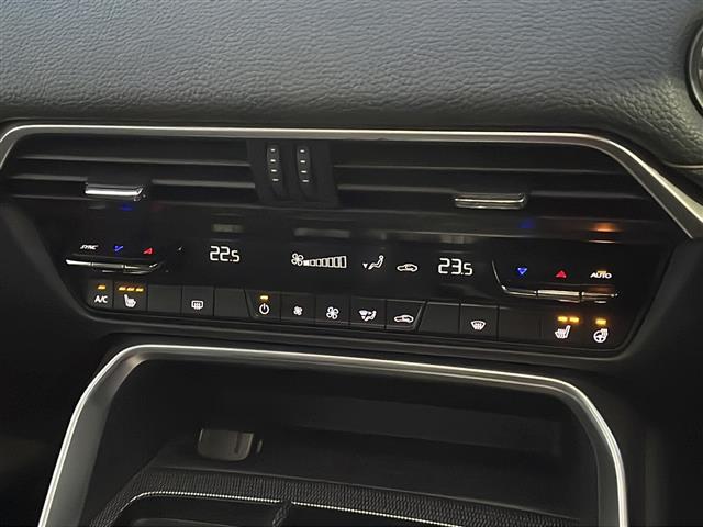 CX-60 XD Lパッケージ ワンオーナー 純正SDナビ フルセグテレビ Bluetooth アラウンドビューモニター ブラインドスポットモニター ETC ドライブレコーダー 純正フロアマット 20インチ純正アルミホイール 記録簿(18枚目)