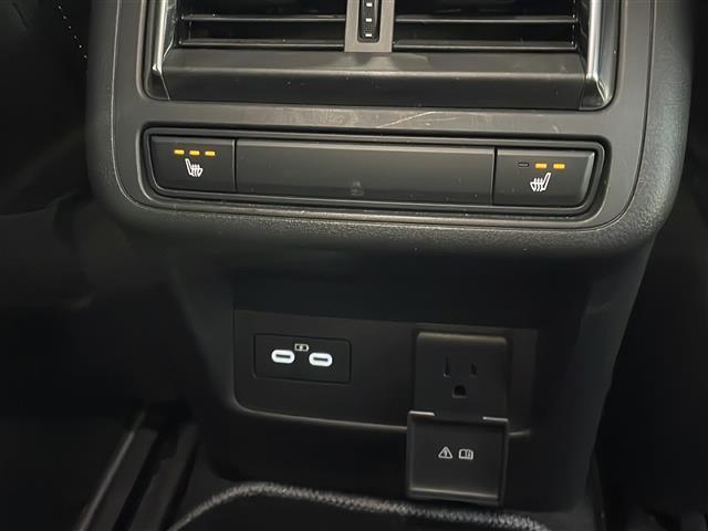 CX-60 XD Lパッケージ ワンオーナー 純正SDナビ フルセグテレビ Bluetooth アラウンドビューモニター ブラインドスポットモニター ETC ドライブレコーダー 純正フロアマット 20インチ純正アルミホイール 記録簿(21枚目)