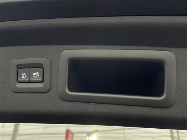 CX-60 XD Lパッケージ ワンオーナー 純正SDナビ フルセグテレビ Bluetooth アラウンドビューモニター ブラインドスポットモニター ETC ドライブレコーダー 純正フロアマット 20インチ純正アルミホイール 記録簿(22枚目)