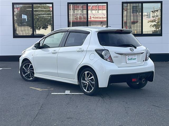 ヴィッツ ＧＲスポーツ　ワンオーナー　社外ナビ　フルセグ　ＢＴ　Ｂカメラ　ビルトインＥＴＣ　スマートキー２個　ＧＲハーフレザー　ＬＥＤヘッドライト　ステアリングスイッチ　パドルシフト　純正１６ＡＷ　プッシュスタート（32枚目）