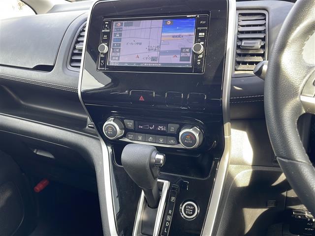 �y�@�C���p�l�@�z�i�r�Q�[�V������f�B�X�v���C�I�[�f�B�I�������t�����\�ł��I�ڂ����̓X�^�b�t�܂ŁI�I�I�^�^