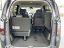 【荷室】バックドアを開けるとそこには荷物をゆったり置けるスペースが♪