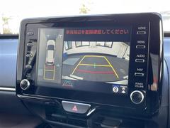 【　全方位カメラ　】上から見下ろしたように駐車が可能です。安心して縦列駐車も可能です♪ 3