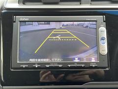 【バックモニター】後方の安全確認ができます。駐車が苦手な方にもオススメな便利機能です。 3