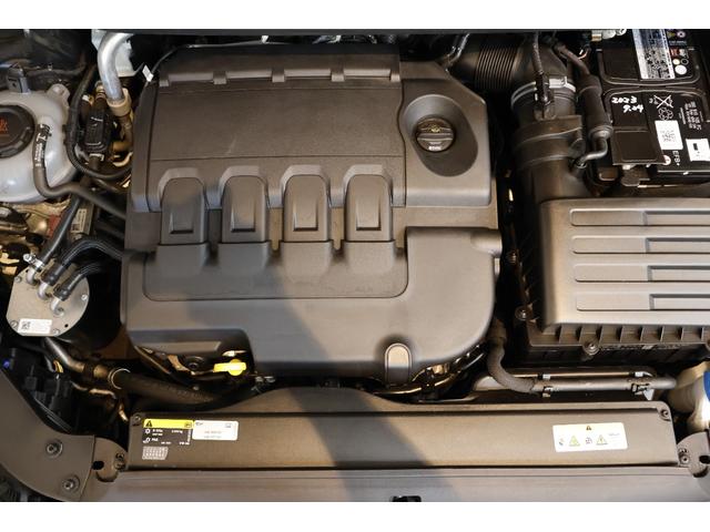 ゴルフトゥーラン ＴＤＩ　ハイライン　７人乗り・純正ナビ・純正ＡＷ・ＬＥＤヘッドライト・フォグランプ・ＥＴＣ・テレビ・バックカメラ・クルーズコントロール・レーンキープアシスト・禁煙車・記録簿・シートヒーター（79枚目）