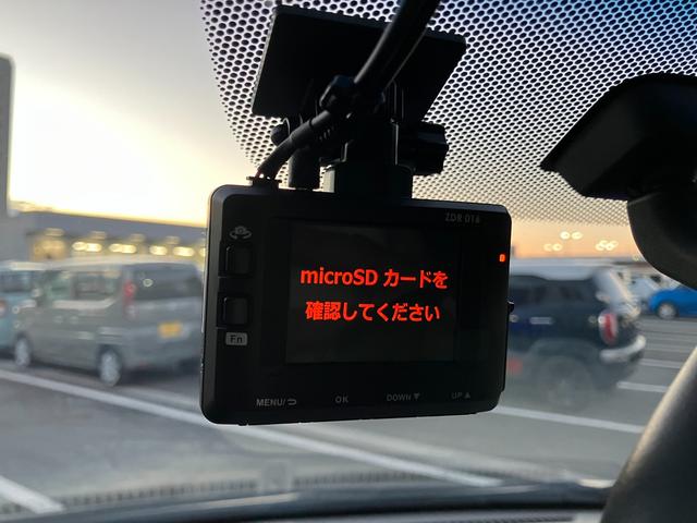 フリード Ｇ　両側パワースライドドア　純正ナビ　バックカメラ　両側パワースライドドア　純正インターナビ　Ｂｌｕｅｔｏｏｔｈ　フルセグＴＶ　バックカメラ　コムテック前後ドライブレコーダー　コーナーセンサー　純正アルミホイール（3枚目）