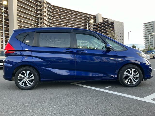 フリード Ｇ　両側パワースライドドア　純正ナビ　バックカメラ　両側パワースライドドア　純正インターナビ　Ｂｌｕｅｔｏｏｔｈ　フルセグＴＶ　バックカメラ　コムテック前後ドライブレコーダー　コーナーセンサー　純正アルミホイール（34枚目）