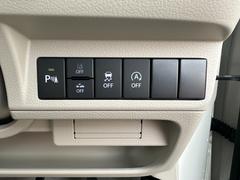 車の角に設置する超音波センサーのことで障害物が近づくとその距離に応じた音で接近を知らせてくれるコーナーセンサー付き♪ 4