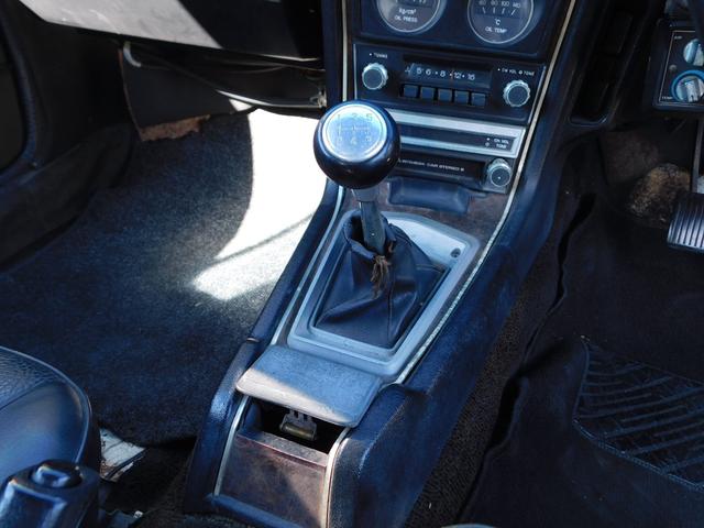 ギャランＧＴＯ ＧＳＲ　５ＭＴ　Ｆ車高調　レース用リーフ　社外タコ足　ＦＧＫマフラー　Ｗｅｄｓレーシングフォージ１３インチＡＷ　オーバーフェンダー　社外ステアリング　社外ドアミラー（13枚目）