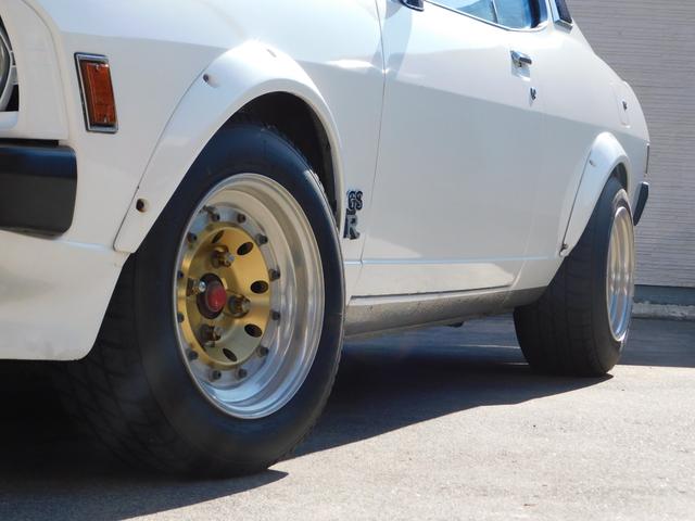 ギャランＧＴＯ ＧＳＲ　５ＭＴ　Ｆ車高調　レース用リーフ　社外タコ足　ＦＧＫマフラー　Ｗｅｄｓレーシングフォージ１３インチＡＷ　オーバーフェンダー　社外ステアリング　社外ドアミラー（15枚目）