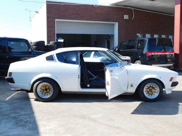 ギャランＧＴＯ ＧＳＲ　５ＭＴ　Ｆ車高調　レース用リーフ　社外タコ足　ＦＧＫマフラー　Ｗｅｄｓレーシングフォージ１３インチＡＷ　オーバーフェンダー　社外ステアリング　社外ドアミラー（20枚目）