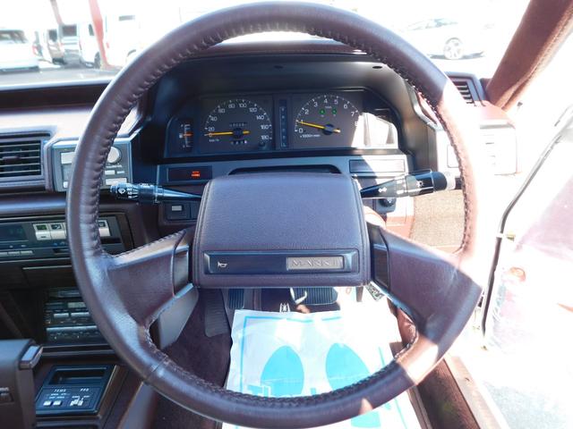 マークII グランデ　ツインカム２４　ツインカム２４　１Ｇエンジン　ノーマル車　ブリヂストン製ＳＩＥＧホイール１４インチ　パイオニア製オーディオ　リア置型スピーカー（3枚目）