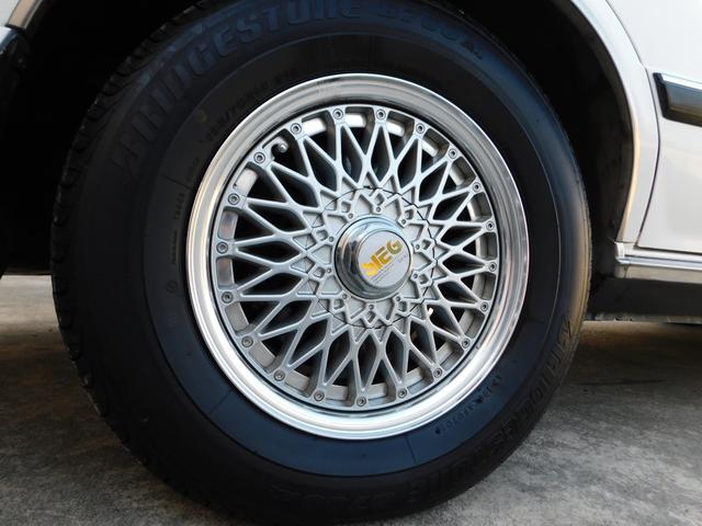 マークII グランデ　ツインカム２４　ツインカム２４　１Ｇエンジン　ノーマル車　ブリヂストン製ＳＩＥＧホイール１４インチ　パイオニア製オーディオ　リア置型スピーカー（16枚目）