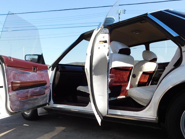 マークII グランデ　ツインカム２４　ツインカム２４　１Ｇエンジン　ノーマル車　ブリヂストン製ＳＩＥＧホイール１４インチ　パイオニア製オーディオ　リア置型スピーカー（38枚目）