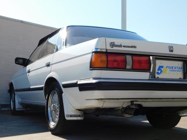 マークII グランデ　ツインカム２４　ツインカム２４　１Ｇエンジン　ノーマル車　ブリヂストン製ＳＩＥＧホイール１４インチ　パイオニア製オーディオ　リア置型スピーカー（44枚目）