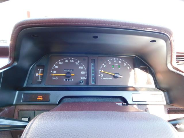 マークII グランデ　ツインカム２４　ツインカム２４　１Ｇエンジン　ノーマル車　ブリヂストン製ＳＩＥＧホイール１４インチ　パイオニア製オーディオ　リア置型スピーカー（61枚目）