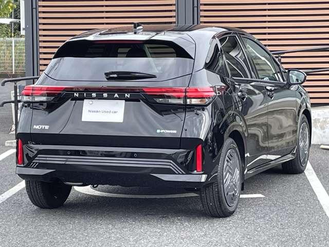 ノート １．２　Ｘ　当社試乗車ｕｐ　衝突被害軽減ブレ－キ　全方位カメラ　ＥＴＣ付　ＬＥＤヘッドライト　レーダークルーズ　レーンアシスト　インテリジェントキー　アイドリングストップ　整備記録簿　盗難防止システム　ワンセグＴＶ　ＴＶナビ（2枚目）