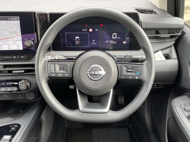 ノート １．２　Ｘ　当社試乗車ｕｐ　衝突被害軽減ブレ－キ　全方位カメラ　ＥＴＣ付　ＬＥＤヘッドライト　レーダークルーズ　レーンアシスト　インテリジェントキー　アイドリングストップ　整備記録簿　盗難防止システム　ワンセグＴＶ　ＴＶナビ（10枚目）