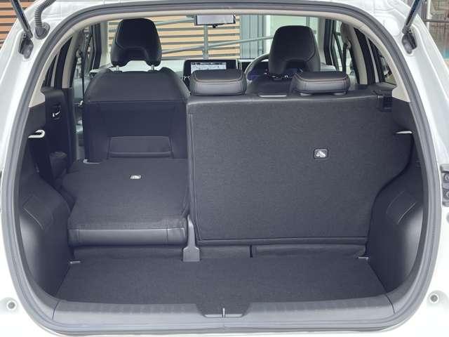 ノート １．２　Ｘ　９０周年記念車　当社試乗車ｕｐ　衝突被害軽減システム　ＬＥＤライト　ＬＤＷ　インテリジェントキー　イモビライザー　フルオートエアコン　メモリーナビ　アルミホイール　パワーウィンドウ　アラウンドビューカメラ（6枚目）