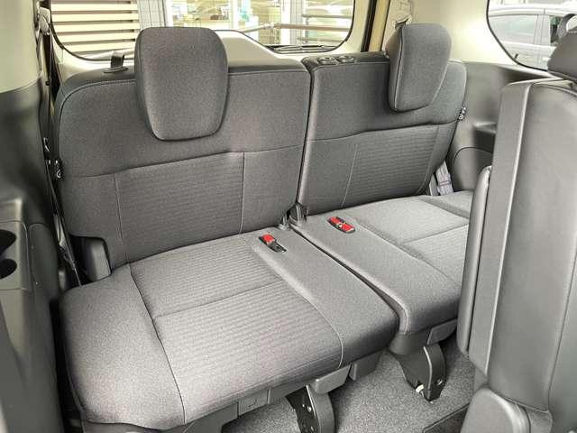 セレナ ２．０　ハイウェイスターＶ　当社試乗車ｕｐ　Ｗ電動スライド　レーダークルコン　レーンアシスト　ＬＥＤランプ　盗難防止システム　ＥＴＣ装備　カーテンエアバッグ　アルミホイール　キーフリー　メモリ－ナビ　ナビＴＶ　記録簿　エアコン　ドラレコ　ＡＢＳ（8枚目）