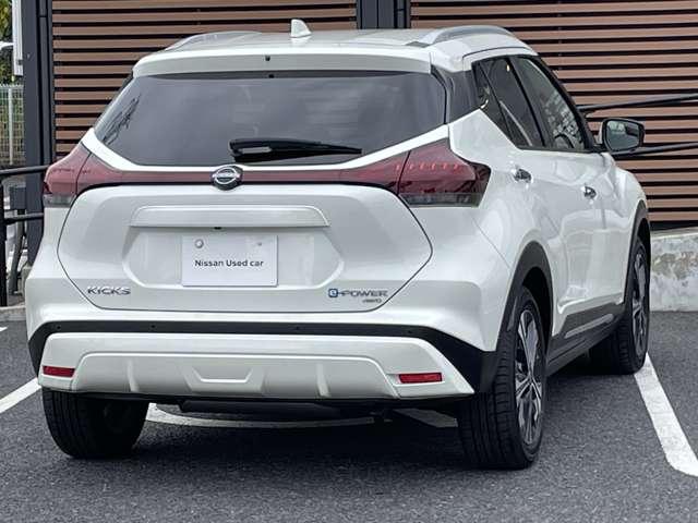 キックス 1.2 X FOUR ツートーン インテリアエディション(e-POWER) 4WD 当社試乗車upブラウンインテリアパッケージ アラウンドビュ- LED インテリキー アイドリングストップ 盗難防止システム 4WD オートエアコン 車線逸脱警報 アルミホイール ナビTV メモリーナビ 踏み間違え防止(3枚目)