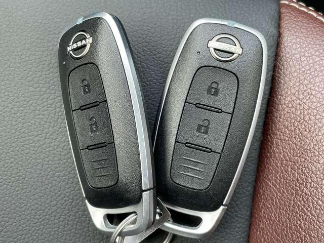 キックス 1.2 X FOUR ツートーン インテリアエディション(e-POWER) 4WD 当社試乗車upブラウンインテリアパッケージ アラウンドビュ- LED インテリキー アイドリングストップ 盗難防止システム 4WD オートエアコン 車線逸脱警報 アルミホイール ナビTV メモリーナビ 踏み間違え防止(18枚目)