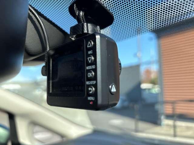 ノート 1.2 e-POWER X 360°カメラ 記録簿付 運転席助手席エアバック レーンキープ AUTOエアコン 1オーナー 盗難防止システム ナビTV 運転席エアバッグ キーレスエントリー LEDヘッド ドラレコ パワーウィンドウ(13枚目)