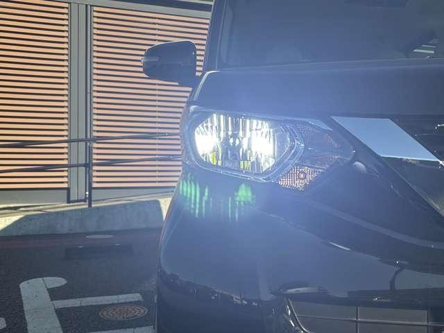 ルークス ６６０　Ｘ　アラモニ　前後衝突軽減ブレーキ　ワンオーナー車　車線逸脱防止　ＥＴＣ　スマートキー　定期点検記録簿　キーフリー　ドライブレコーダー　ｉ－ｓｔｏｐ　フルオートエアコン　パワーウインドウ　バックカメラ（3枚目）