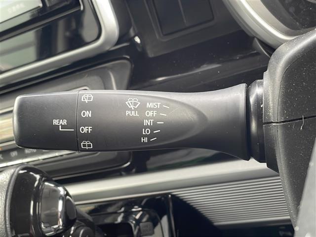 スペーシアカスタム ハイブリッドＸＳ　両側電動ドア　純正アルミ　シートヒーター　４ＷＤ　プッシュスタート　アイドリングストップ　バックカメラ　レーンキープアシスト　コーナーセンサー　盗難防止装置　オートライト　ワンセグＴＶ（13枚目）