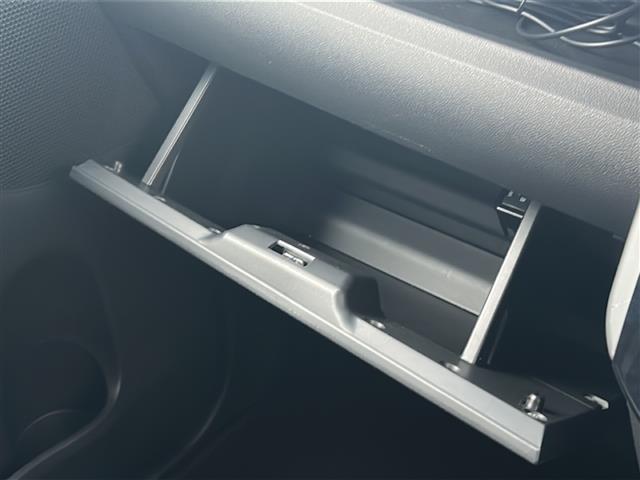 タント カスタムＸ　トップエディションリミテッドＳＡＩＩＩ　純正ナビ／ＢｌｅｕｔｏｏｔｈＡｕｄｉｏ／フルセグＴＶバックカメラ／両側パワースライドドア／全周囲カメラ／コーナーセンサー／前後ドラレコ／純正エアロ／ハーフレザー／ウインカーミラー／アイドリングストップ（33枚目）