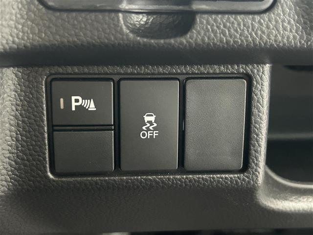 Ｎ－ＢＯＸカスタム Ｌターボ　純正９インチナビ（ＡＭ／ＦＭ／Ｂｌｕｅｔｏｏｔｈ／ＴＶ／ＤＶＤ）／ターボ／両側電動ドア／バックカメラ／純正１５インチＡＷ／前後ドライブレコーダー／ハーフレザーシート／Ｂｌｕｅｔｏｏｔｈ／ＴＶ／ＥＴＣ（7枚目）