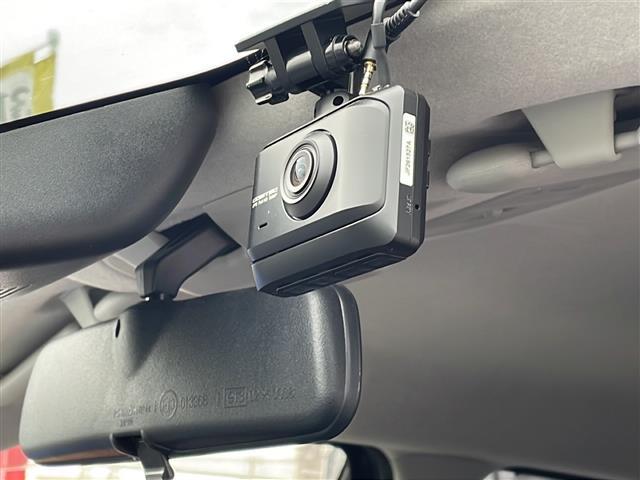 ライズ Ｚ　禁煙車／パノラマモニター／９インチディスプレイオーディオ（フルセグＴＶ／ＢＴ／ＵＳＢ／ＨＤＭＩ）／ドライブレコーダー／アダプティブクルーズコントロール／シートヒーター／革巻きステアリング（4枚目）