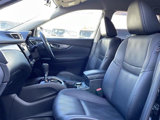 エクストレイル ２０ＸエクストリーマーＸエマージェンシーブレーキＰ　禁煙車／純正ナビ（ＣＤ／フルセグＴＶ／Ｂｌｕｅｔｏｏｔｈ／ＡＵＸ）／アラウンドビューモニター／ビルトインＥＴＣ／クルーズコントロール／革巻きステアリング／ステアリングスイッチ／前席シートヒーター（11枚目）
