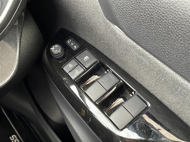 ヤリスクロス G 禁煙車/純正8インチディスプレイオーディオ(ナビ機能付/フルセグTV/Bluetooth)/パノラミックビューモニター/ビルトインETC2.0/ハンズフリーパワーバックドア/デジタルインナーミラー(36枚目)