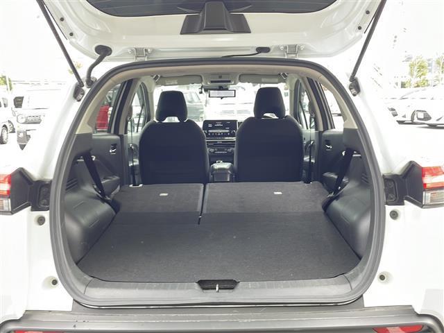 ノート Ｘ　ＦＯＵＲ　禁煙車／純正９インチナビ（フルセグＴＶ／Ｂｌｕｅｔｏｏｔｈ／ＵＳＢ）／インテリジェントアラウンドビューモニター／インテリジェントルームミラー／前席シートヒーター／ステアリングヒーター／ドラレコ（16枚目）