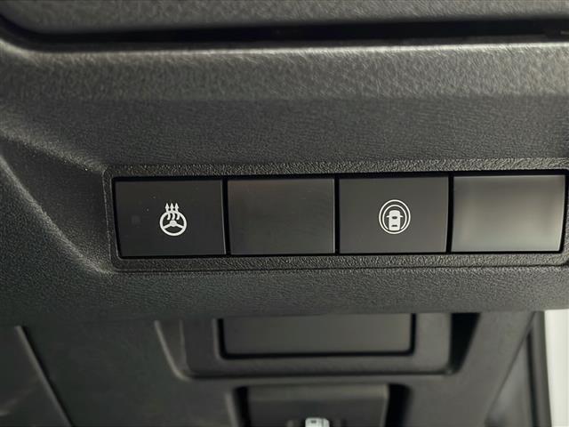 ノート Ｘ　ＦＯＵＲ　禁煙車／純正９インチナビ（フルセグＴＶ／Ｂｌｕｅｔｏｏｔｈ／ＵＳＢ）／インテリジェントアラウンドビューモニター／インテリジェントルームミラー／前席シートヒーター／ステアリングヒーター／ドラレコ（34枚目）