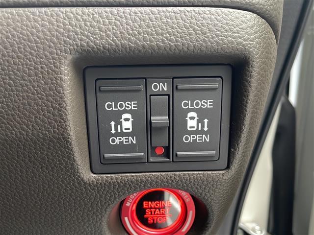 N-BOX L・ターボ 禁煙車/ターボ/純正9インチナビ(CD/DVD/フルセグTV/Bluetooth)/バックカメラ/社外サイドカメラ/ビルトインETC/デジタルインナーミラー/両側パワースライドドア/サイドステップ(8枚目)