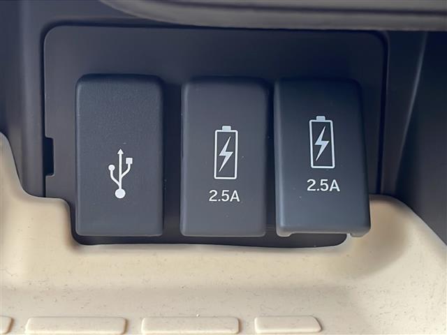 N-BOX L・ターボ 禁煙車/ターボ/純正9インチナビ(CD/DVD/フルセグTV/Bluetooth)/バックカメラ/社外サイドカメラ/ビルトインETC/デジタルインナーミラー/両側パワースライドドア/サイドステップ(10枚目)