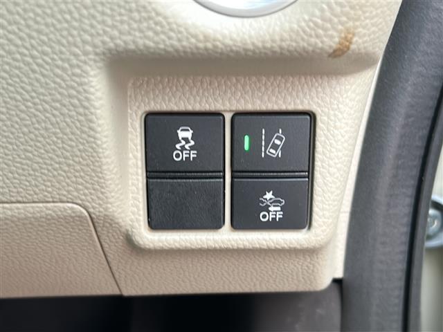 N-BOX G・Lターボホンダセンシング 禁煙車/純正ナビ/バックカメラ/両側電動ドア/レーダークルーズコントロール/前後ドライブレコーダー/ロールサンシェード/革巻きステアリング/パドルシフト/LEDヘッドライト/スマートキー/スペアキー(8枚目)