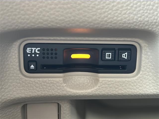 N-BOX G・Lターボホンダセンシング 禁煙車/純正ナビ/バックカメラ/両側電動ドア/レーダークルーズコントロール/前後ドライブレコーダー/ロールサンシェード/革巻きステアリング/パドルシフト/LEDヘッドライト/スマートキー/スペアキー(9枚目)