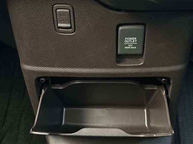 N-BOX L コーディネートスタイル 禁煙車/純正8インチナビ/レーダークルコン/両側パワスラドア/アイドリングストップ/前席シートヒーター/Bluetooth/フルセグTV/衝突被害軽減システム/レーンキープアシスト/横滑り防止装置(34枚目)