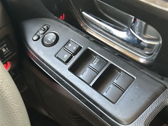 N-BOX L コーディネートスタイル 禁煙車/純正8インチナビ/レーダークルコン/両側パワスラドア/アイドリングストップ/前席シートヒーター/Bluetooth/フルセグTV/衝突被害軽減システム/レーンキープアシスト/横滑り防止装置(38枚目)