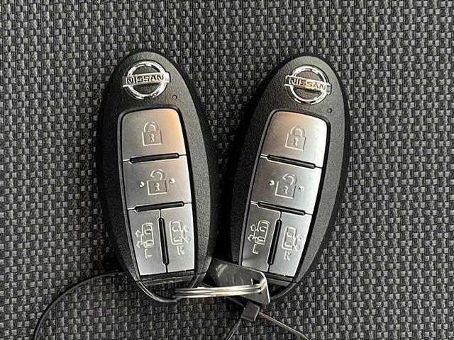 セレナ Ｘ　Ｖセレクション　禁煙車／プロパイロット／純正７インチナビ（ＣＤ／フルセグＴＶ／Ｂｌｕｅｔｏｏｔｈ／ＳＤ）／インテリジェントアラウンドビューモニター／ビルトインＥＴＣ／インテリジェントルームミラー／ドライブレコーダー（39枚目）