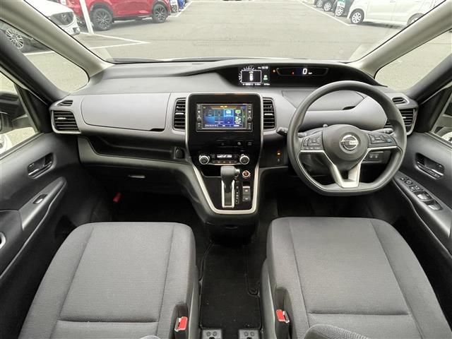 セレナ Ｘ　Ｖセレクション　禁煙車／プロパイロット／純正７インチナビ（ＣＤ／フルセグＴＶ／Ｂｌｕｅｔｏｏｔｈ／ＳＤ）／インテリジェントアラウンドビューモニター／ビルトインＥＴＣ／インテリジェントルームミラー／ドライブレコーダー（42枚目）