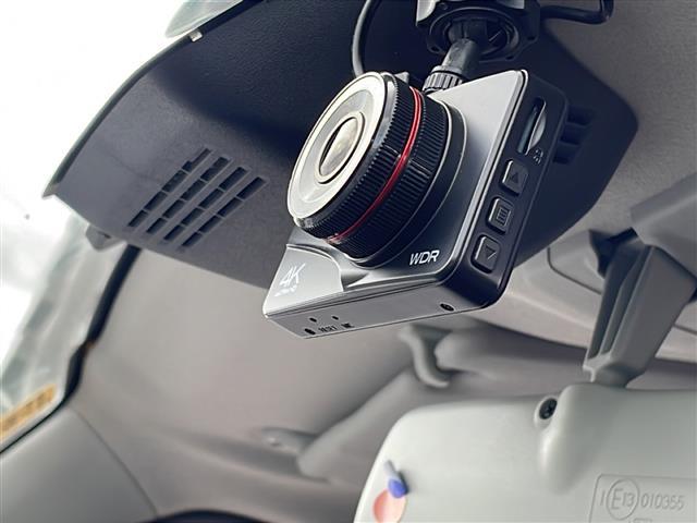 ジムニー XC 禁煙車/社外7インチナビ(CD/ワンセグTV/Bluetooth)/ビルトインETC/クルーズコントロール/革巻きステアリング/ステアリングスイッチ/前席シートヒーター/ドライブレコーダー(4枚目)