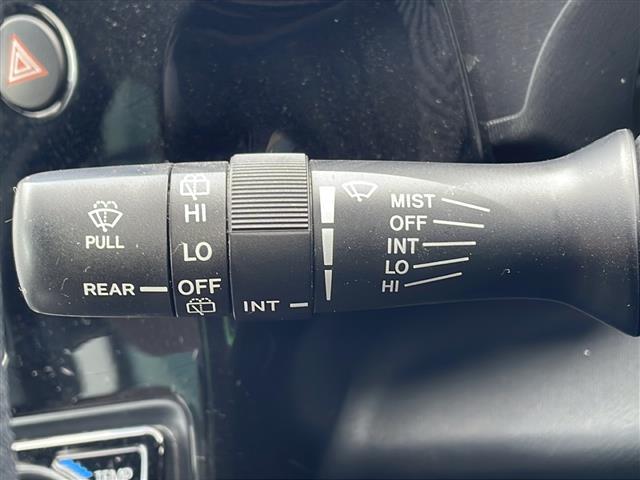 アクア S グランパー 禁煙車/社外ナビ(CD/DVD/フルセグTV/Bluetooth)/バックカメラ/ETC/ステアリングスイッチ/LEDヘッドライト/スマートキー/Pスタート/電動格納ミラー/純正フロアマット(25枚目)